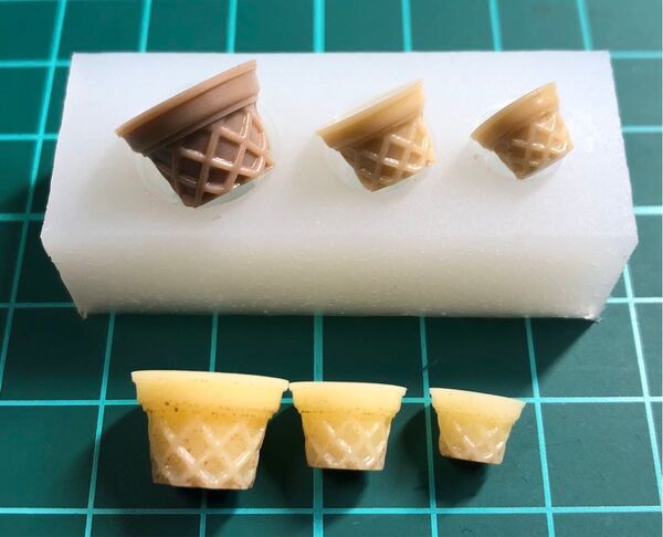 【アイスコーン3サイズ 立体】シリコンモールド ソフトクリーム デコパーツ