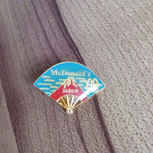 McDonald's vintage pin collection マクドナルド ピンバッジ