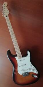 Fender Stratocaster ( проигрыватель = подробности просьба проверить )