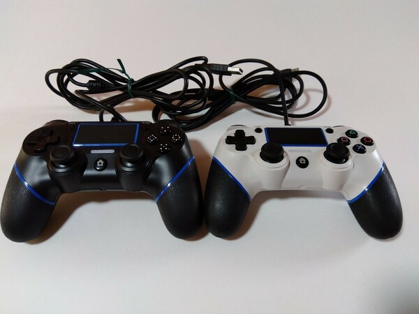 PS4 互換品 ワイヤード コントローラー 2個セット ブラック ホワイト 有線