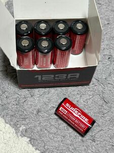 SUREFIRE バッテリー 1箱 12個入り のうち8本です SF12BB (61-3265-33) 
