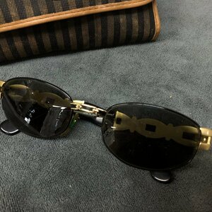 m001 Z1(60) FENDI Fendi солнцезащитные очки SL7060 Gold металлические принадлежности черный COL.201 Италия производства Vintage MADE IN ITALY