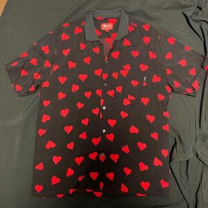 L シュプリーム　Heart 17ss rayon shirt ハート　半袖　シャツ　Tシャツ　　レーヨン 半袖シャツ supreme 黒　赤　ボックスロゴ　Box 黒