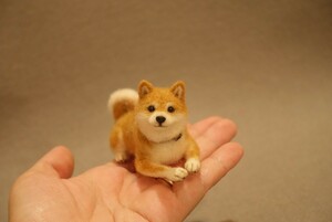 小さな柴犬　9cm　羊毛フェルト　imotto　日本犬　柴犬　ミニチュア