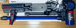 dyson V7 SV11 コードレスクリーナー 掃除機