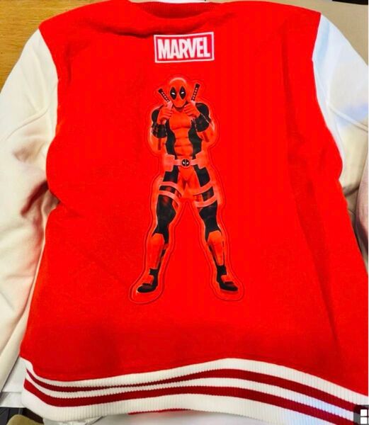 コカ・コーラ マーベルコラボスカジャン Mサイズ