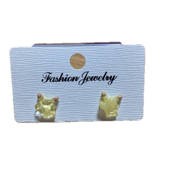 ピアス 300円