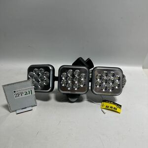 「2FP211」ムサシ RITEX フリーアーム式LEDセンサーライト(12W×3灯) 「コンセント式」 防雨型 LED-AC3036