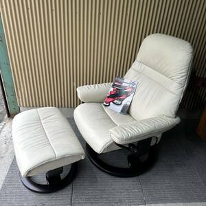 美品 Ekornes(エコーネス)ストレス　サンライズ　リクライニング　本革