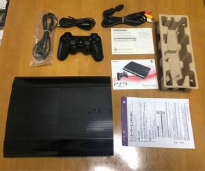 美品　PS3 SONY PlayStation3 CECH-4200C 500GB 後期モデル　チャコールブラック　ソフト3本付き