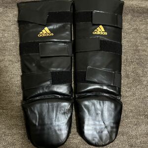 adidas kickboxing leg-guards 