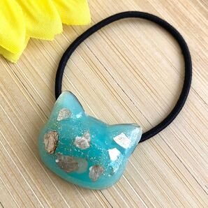 ターコイズ猫ちゃんヘアゴム
