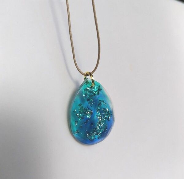 青の雫ネックレス ハンドメイド