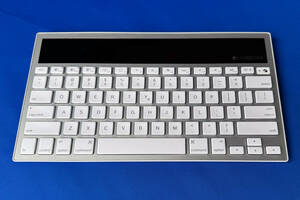 Logicool wireless solar keyboard K760