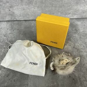 ★FENDI フェンディ ブレスレット レザー ファーフラワーモチーフ ホワイト