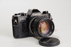 キャノン フィルムカメラ AE-1 レンズ FD 50mm 1:1.4 SSC C-009