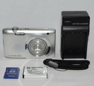 【良品】NIKON COOLPIX A100 シルバー (動作確認済)