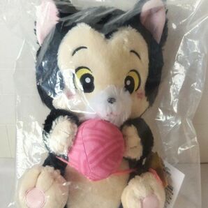 ディズニー トレバ 限定 フィガロ ぬいぐるみ 毛糸玉 遊び