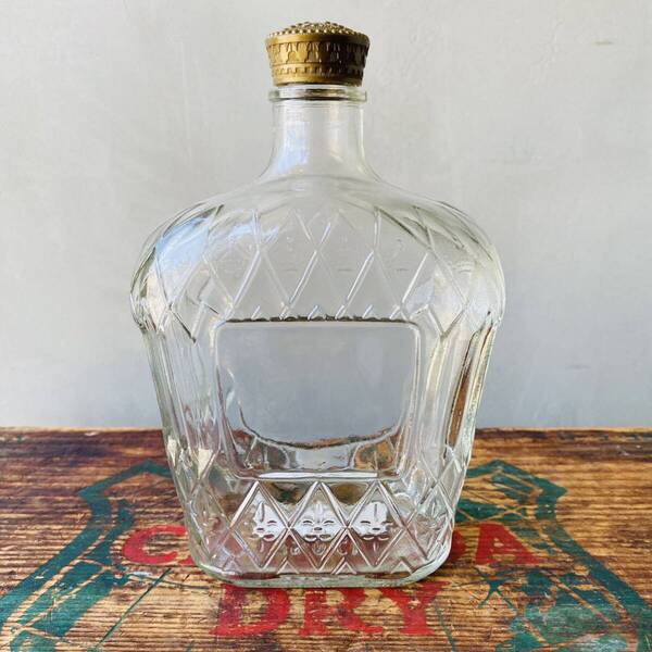 【Canada vintage】 Seagram's Crown Royal whiskey bottle ウイスキー ボトル インテリア