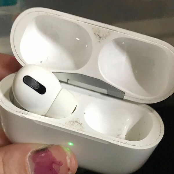 AirPods 片耳のみ