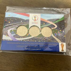 2002年 FIFAワールドカップ 500円 ニッケル黄銅貨幣セット 3点セット（平成14年） 記念硬貨 記念コイン 造幣局 ミントセット　korea japan