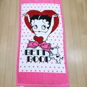 新品タグ付き。BETTY BOOP ベティ・バスタオル