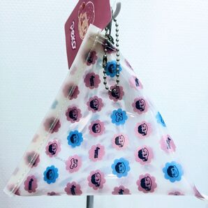 新品タグ付き。。不二家 ペコちゃん・三角ポーチ