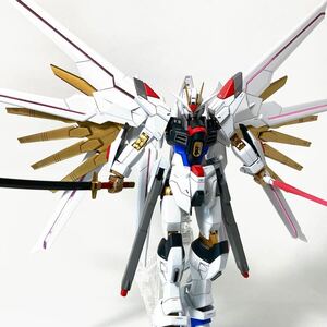 HG 1/144 マイティーストライクフリーダムガンダム 塗装済 完成品 ガンダム ガンプラ バンダイ