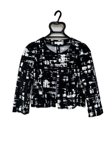 ★美品★TOBECHIC トゥービーシック 七分袖ノーカラージャケット