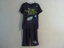 ★★カッコいい 宇宙柄プリント☆Tシャツ＆パンツ上下セットアップ★人気のグレー系★肌触り抜群★キッズサイズ130★新品未使用タグ付★★_画像4