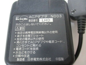 56)中古のACアダプター5.6V・800mA