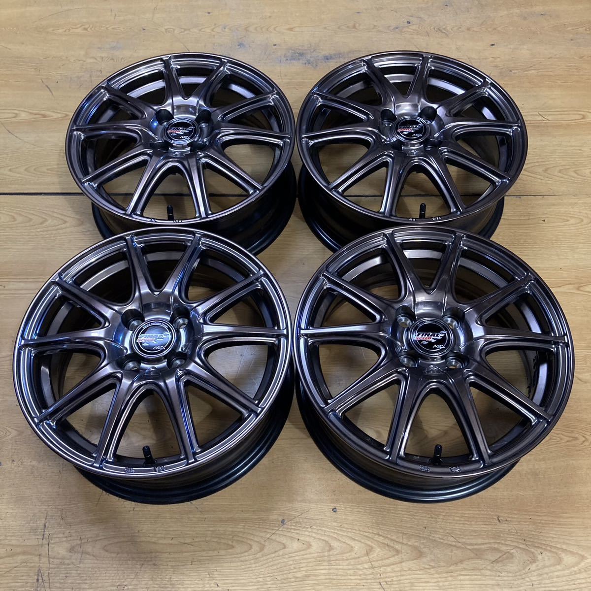 ホイル15×5.5Joff45pcd100と114.3の4穴マルチハブ径66㎜・スタットレス175/65R15横浜ice GUARD iG50PLUS製造年3820×4の4本セット ホイル15×5.5Joff45pcd100と114.3の4穴マルチハブ径66㎜・スタットレス175/65R15横浜ice GUARD iG50PLUS製造年3820×4の4本セット