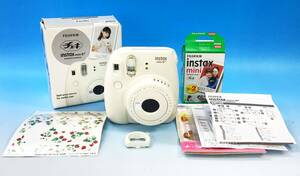 動作品 FUJIFILM instax mini8+ チェキ フィルム付き VANILLA インスタントカメラ cheki 富士フィルム