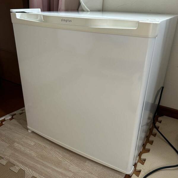 冷蔵庫　小型冷蔵庫　simplus SP-46L1 本日限定値下げ価格