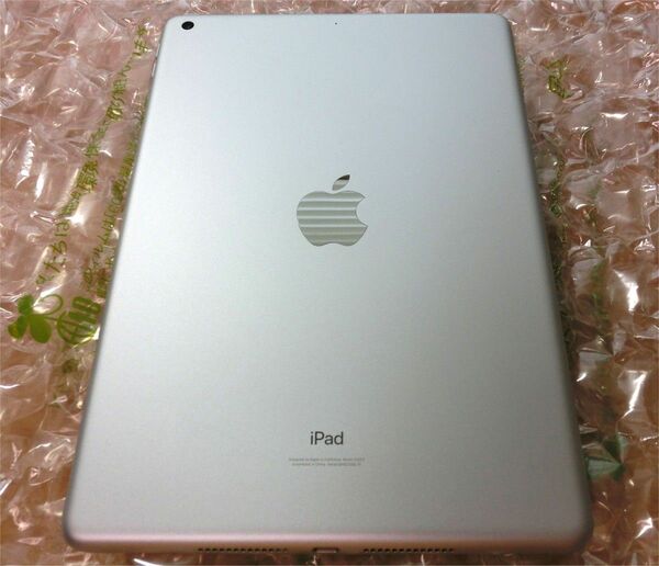 ☆ 超美品 ☆ iPad 第9世代 64GB Wi-Fiモデル シルバー ☆ 未使用品：充電器・充電ケーブル 