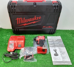未使用 ミルウォーキー 18V コードレス 電動インパクトドライバー 本体+バッテリー+充電器 M18FID2