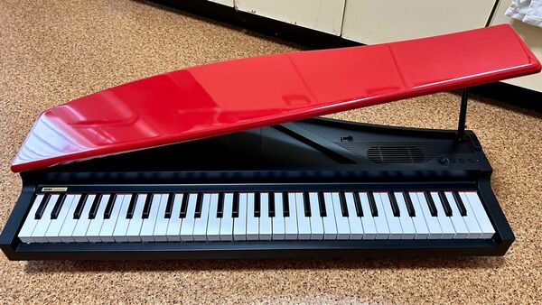KORG MICROPIANO マイクロピアノ ミニ鍵盤61鍵 レッド 61曲のデモソング内蔵 自動演奏可能　20年製