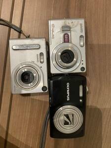 003デジタルカメラ casio Olympus３個セットジャンク品