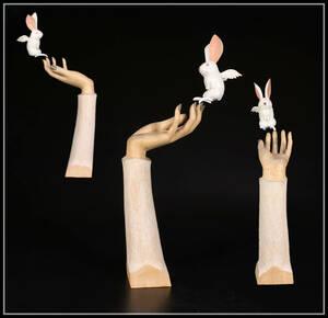【秀】MA940 時代木工芸 木彫 美人手に飛兔 置物 全高40㎝／美品！ｚｎ