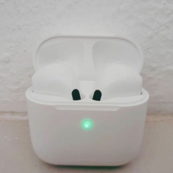 AirPods 互換品ワイヤレスイヤホンPro4Bluetoothイヤホン/マイク付き/ノイズ遮断機能iPhone/android