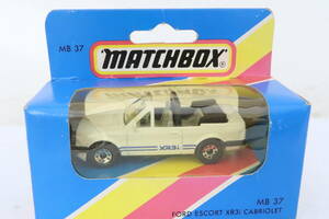 matchbox MB37 FORD ESCORT XR3i CABRIOLET Ford e skirt cabriolet unopened maca o made koro