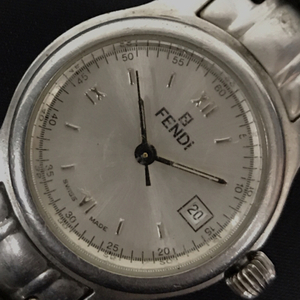 1円 フェンディ アナログ クォーツ 腕時計 レディース シルバーカラー文字盤 ファッション小物 未稼働品 FENDI