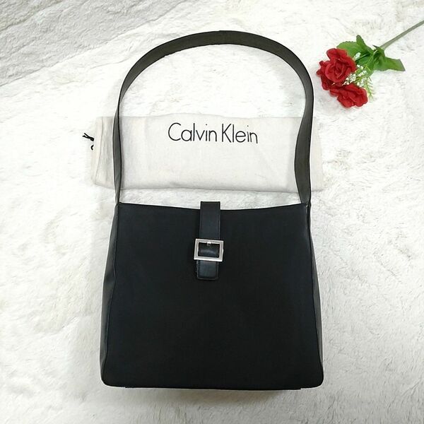 Calvin Klein カルバンクライン　ショルダーバッグ　ブラック　黒