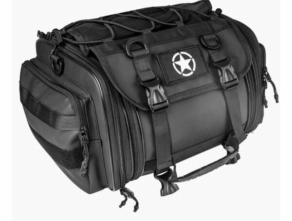 バイク リアシートバッグ 可変容量 拡張機能 レインカバー付き 防水性 リアバッグ 荷物固定ベルト
