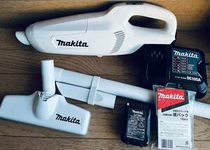Makita マキタ 充電式クリーナ コードレス 掃除機 10.8V CL107FD 紙パック式 DC10SA BL1015 急速充電器 バッテリー　スタンド付き