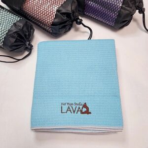 LAVA 新品ヨガラグ　ヨガタオル　ホットヨガ対応　ライトブルー