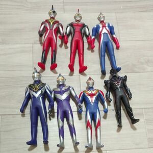 ウルトラマン 　仮面ライダー　 キーホルダー