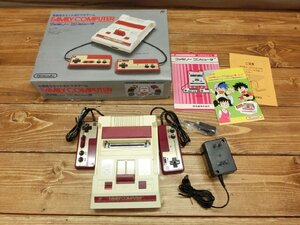 【T3-0179】ニンテンドー Nintendo ファミリーコンピュータ ファミコン FC 本体 HVC-001 任天堂 外箱 取説付き 現状品【千円市場】