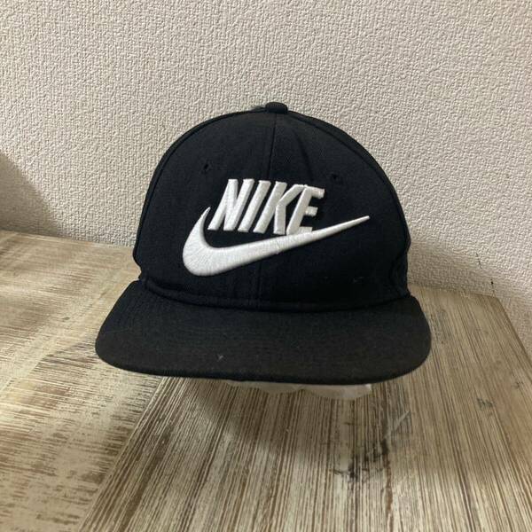 NIKE TRUE SNAPBACK CAP BLACK 黒　アイコンキャップ