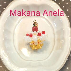 ハンドメイド スワロフスキー チェコガラス カップケーキ チャーム スイーツ